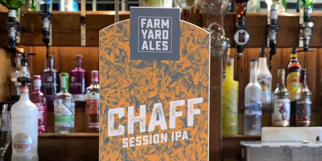 thefleece_inn's tweet photo. Going down well in the warmer weather! This aromatic and refreshing session IPA from @farmyardales is just one of the first class, locally brewed beers you could be enjoying at The Fleece this week #RealAle #CAMRA #TraditionalInn #CountryPub #Lancaster #Lancashire - Cheers 🍻 https://t.co/mYSWpJYVc3