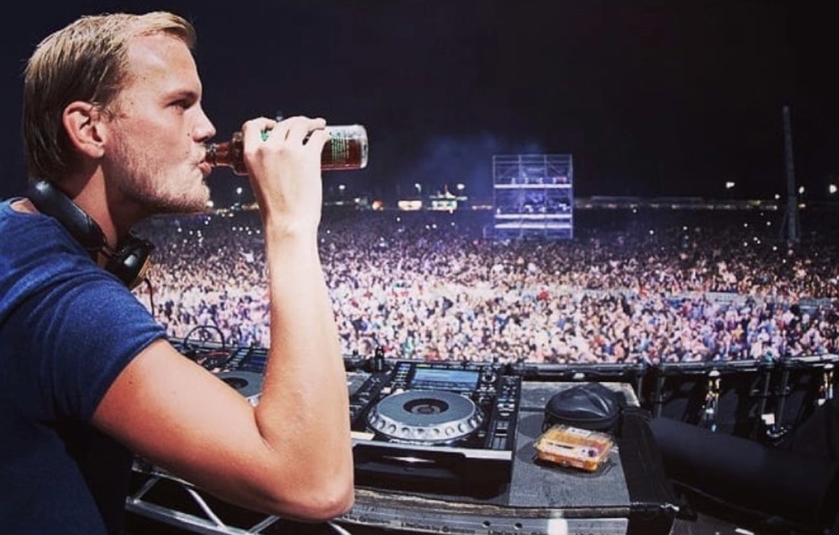 chima_sou01's tweet photo. mode coffeeと一緒にいるavicii好きなんだよね〜っ

 #modecoffee https://t.co/7TMzTPhIxL