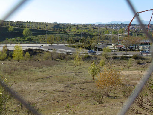 RevistaMetros2's tweet photo. #SERPROCOL concursará por una parcela en Valdebebas
https://t.co/FatxssL8K2 https://t.co/6najBlBl1h