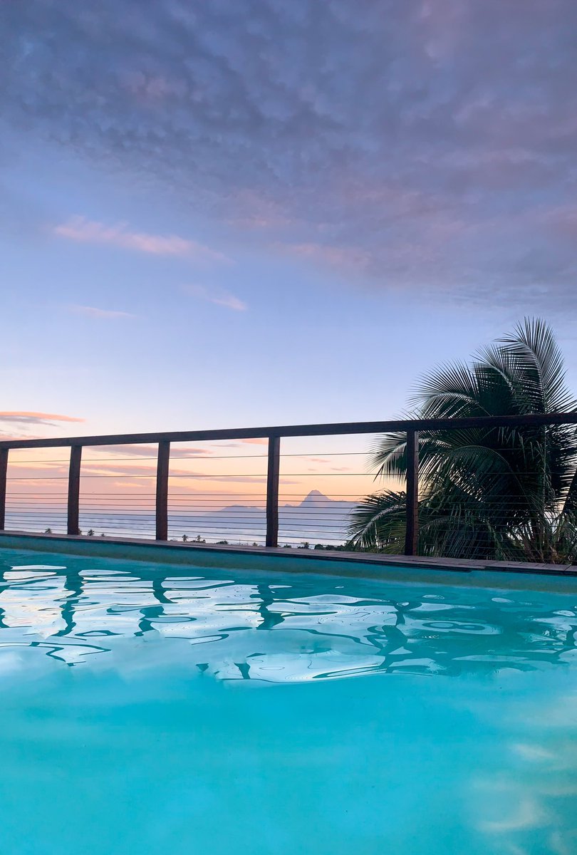 geektouristique's tweet photo. Un petit coucou ici, en passant 😍
Ça va toi ? 🤓

📍Tahiti, Punaauia

#sunrise #tahiti #newlife https://t.co/1rHFmX3ZsP