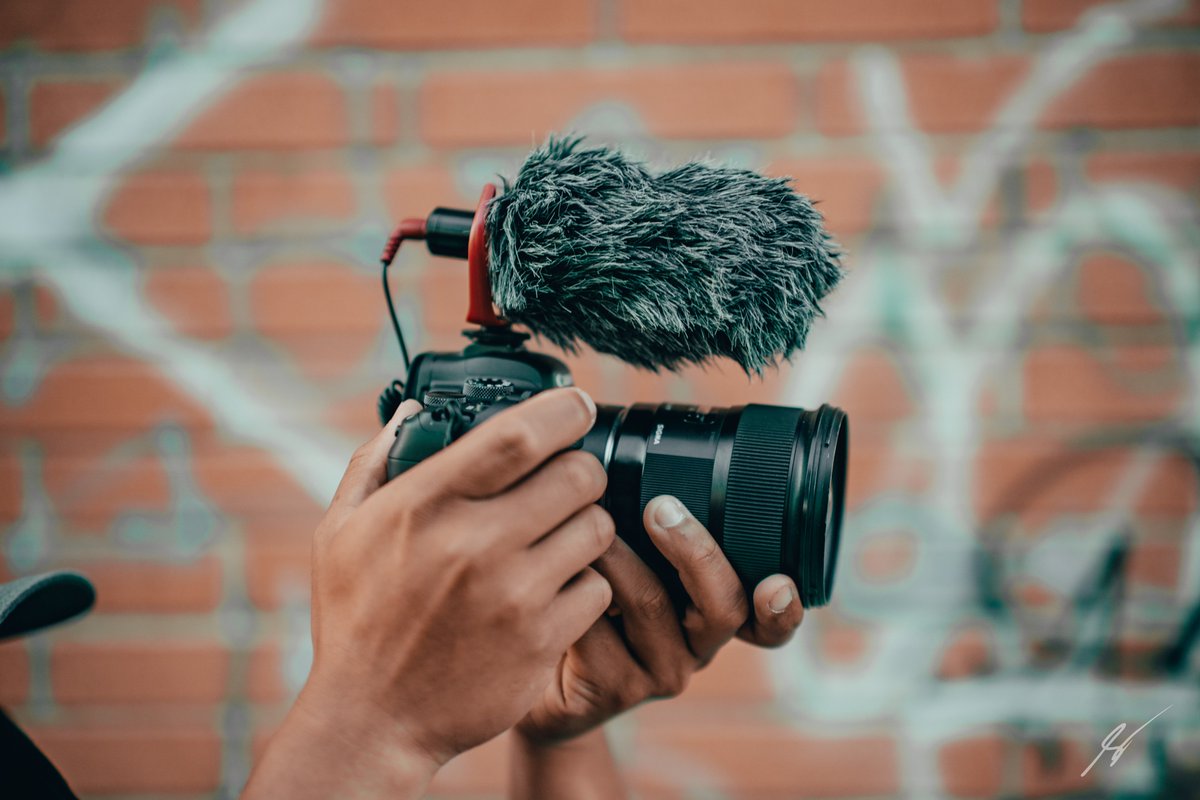 LENSGO2's tweet photo. #LensgoDMM2 shotgun microphone 🎼| Vlog test | first impressions🧐 Huge shoutout to Lensgo for sending this product for review. If you are looking for a great but inexpensive audio solution for your videos, this might be the one for you🤩. Lensgo LYM-DMM2 https://t.co/cnZ542GqY2