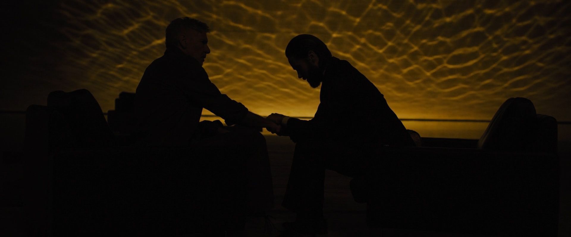 One Perfect Shot Blade Runner 49 17 Cinematography By Roger Deakins Directed By Denis Villeneuve See Where This Film Ranks Among The Best Movies Of The Decade T Co 8yeaoe7mlx T Co Ia08tfu8q7