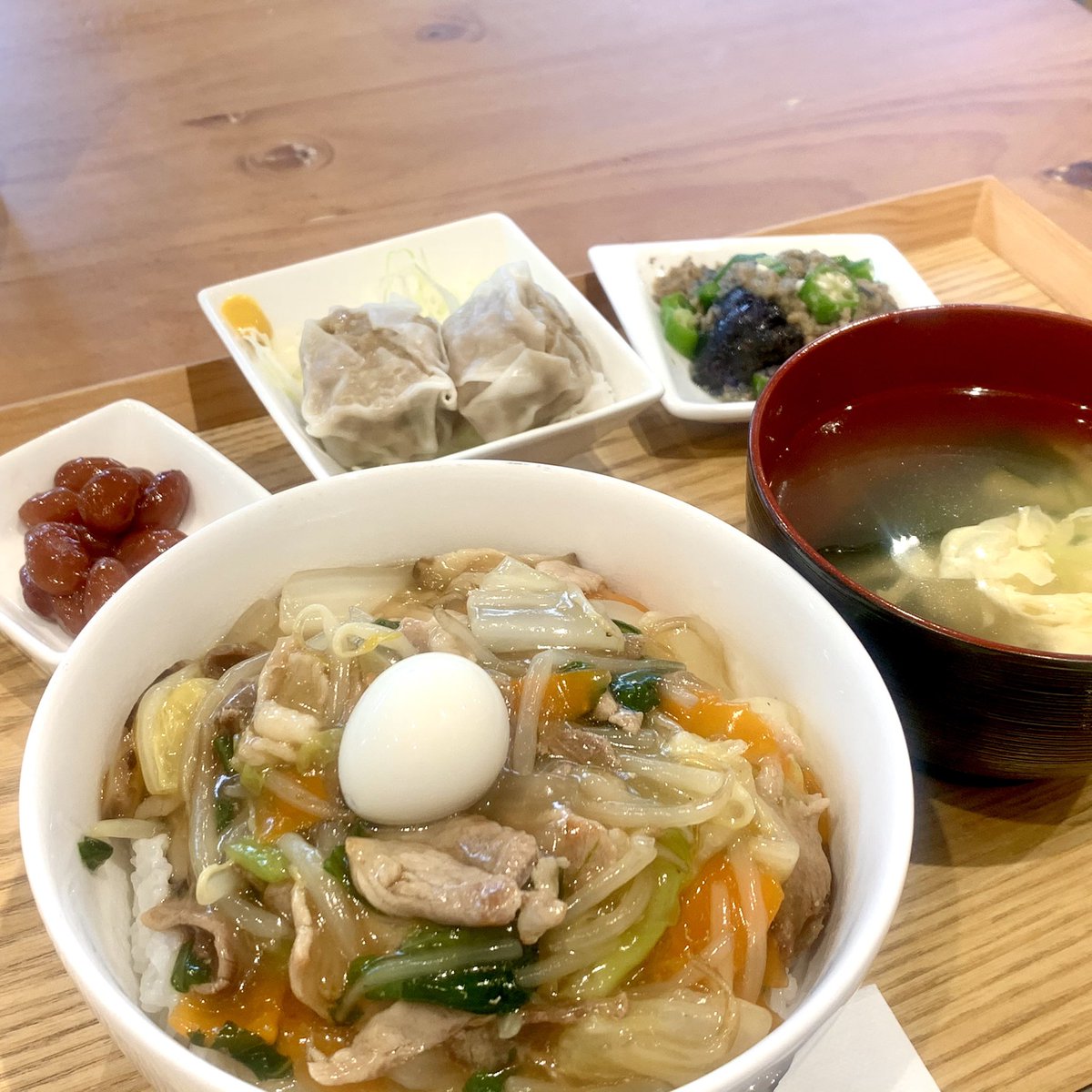 yuyu_ogw's tweet image. スタッフインタビューから、
お隣 #muddle マドルで日替わりランチ✨

幸せだ🙌
午後も頑張ろう❗️