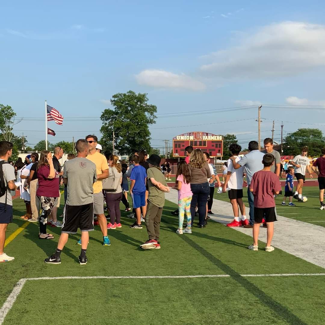UnionHS_Sports's tweet photo. Fall Sports Event 2021! Great Night for our community! #SupportingtheU #WeareproudofU #FarmerFam https://t.co/JHcrfTsahb