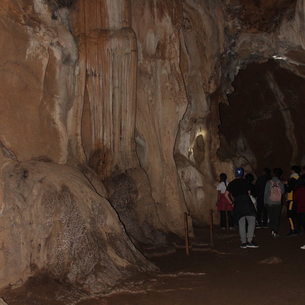 HolidaysMandala's tweet photo. 🏕️NAMASTE & GOODMORNING FROM SIDDHA CAVE / SIDDHA GUFA- NEPAL🏕️
#nature #visitnepal #siddhacave #siddhagufa #bandipur #bimalnagar #tanahundistrict #travelphotography #nepaldiaries #mandalaholidays #views #ghumaunnepal #theinfinitenepal #explorenepal #wanderlust #vibesofnilgiris https://t.co/Egpwy8SUwQ