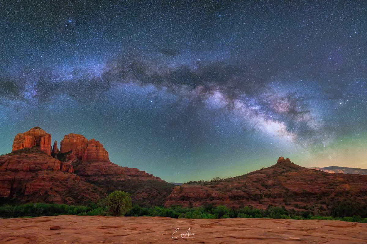evanamos's tweet photo. Sedona this weekend was lit as in lot with stars. https://t.co/2k5u9WKOyD