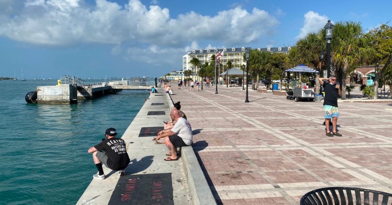 Photo Anywhere (@_photoanywhere) on Twitter photo Congrats <a href="/SmartNicholas/">Nicholas Smart</a> for locating this pier in Key West, Florida. A 1oz silver coin is coming your way. 😁
Another round of the #whereintheworld #contest in 24 hours! Congrats <a href="/SmartNicholas/">Nicholas Smart</a> for locating this pier in Key West, Florida. A 1oz silver coin is coming your way. 😁
Another round of the #whereintheworld #contest in 24 hours!