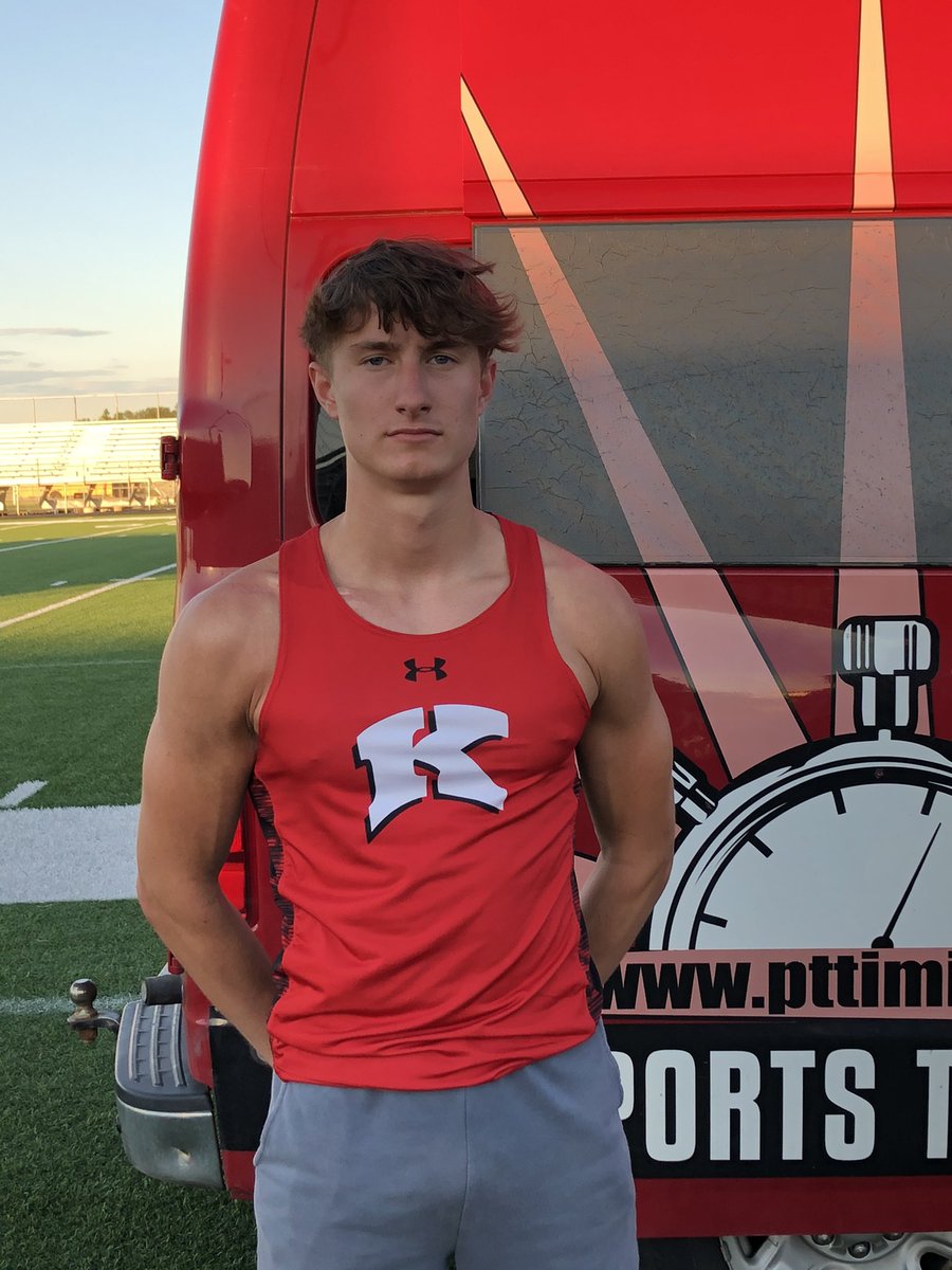 melagrad's tweet photo. @KimberlyTrack Regional Champs! @Cam_wnek1 advances to Sectionals with 1st (PR) 300 H, 2nd (PR) 110 H, 2nd 4x400 Relay. Congrats to all, Good luck Thursday! https://t.co/Dqds5n6piB