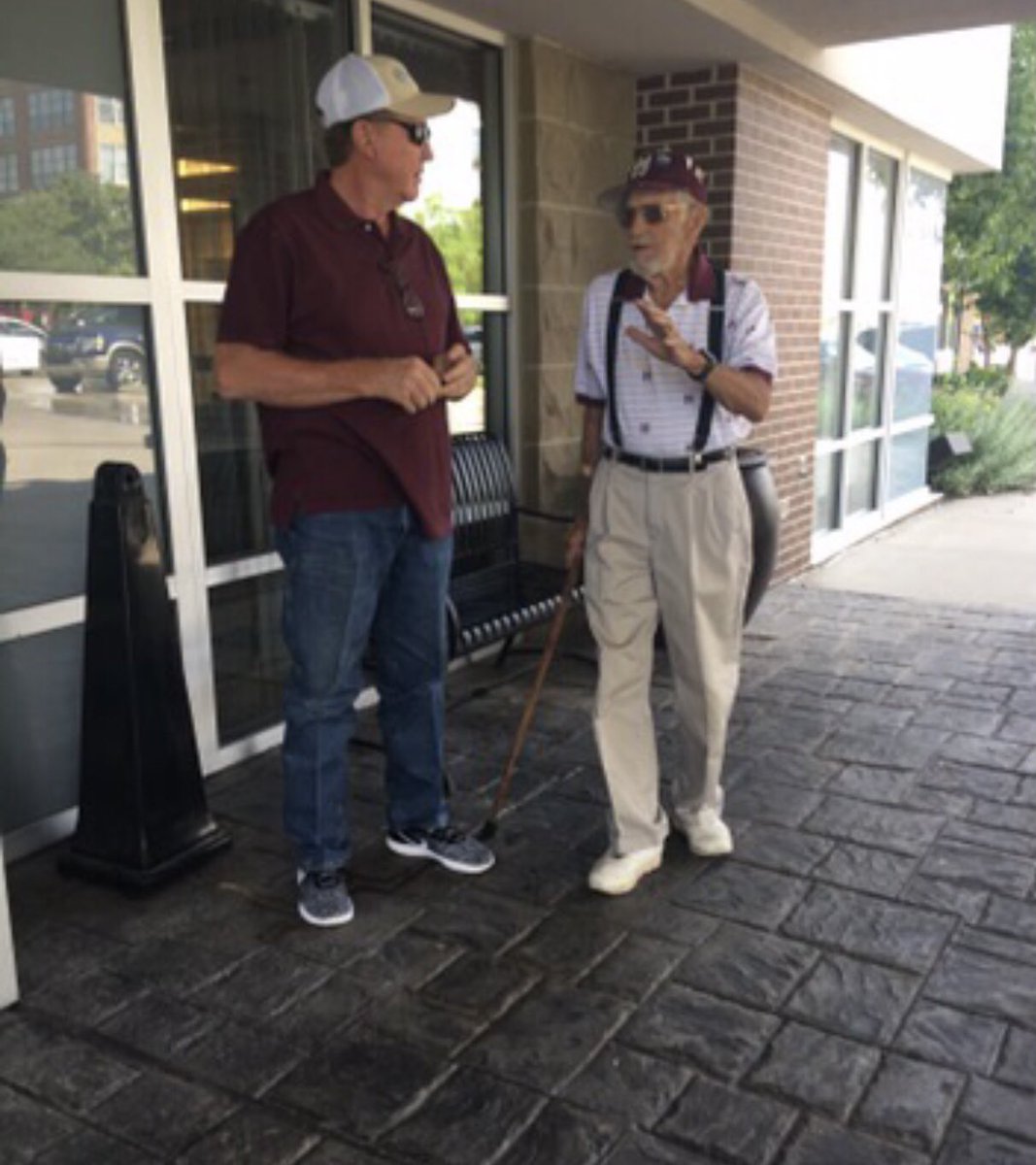CalvitSquared's tweet photo. @HailStateBB @msstate @HailState We met this gentleman at the CWS in 2017. He ate breakfast with us every morning. He had been to every one since 1984. He was a former MissSt professor. I can’t remember his name but would love to know if he’s still able to go watch his bulldogs. https://t.co/4FiYX29BJ5
