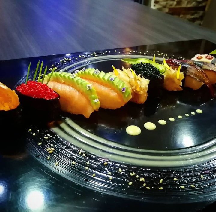Convivit0's tweet photo. Amor por la cocina!! #niguiris #cocinajaponesa #cookordie https://t.co/7ZP2nuhKDQ