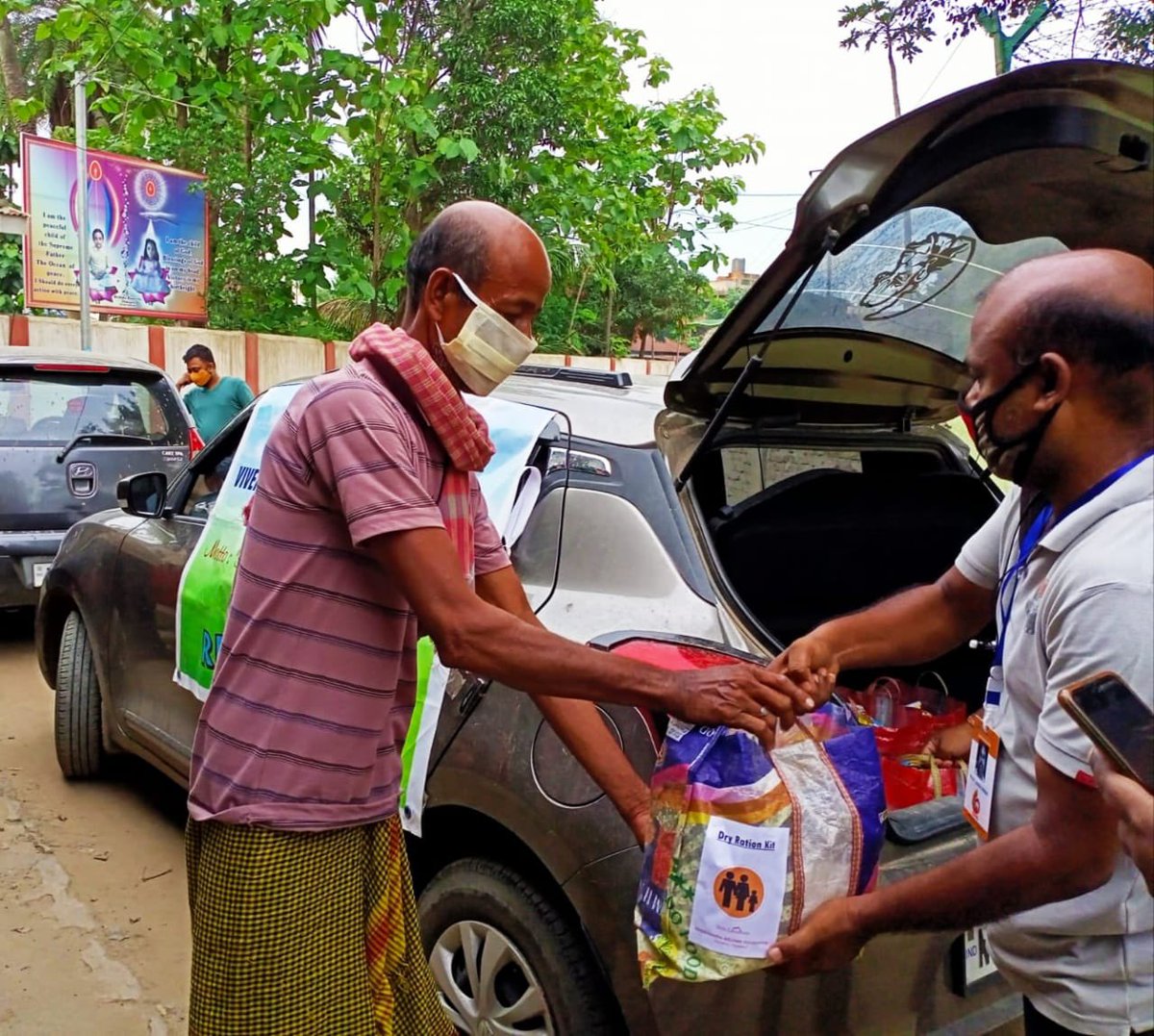 VWF2015's tweet photo. VWF distributed Dry Ration Kit to the marginalised and needy people at Padampukhuri Village, Dimapur 
@DC_Dimapur @AlongImna @pangnyu @YepthomiBen @YanthungoPatton @MmhonlumoKikon @MyGovNagaland @dimapur24x7 @hornbilltv @CmoNagaland @narendramodi https://t.co/VzQH31AwXa