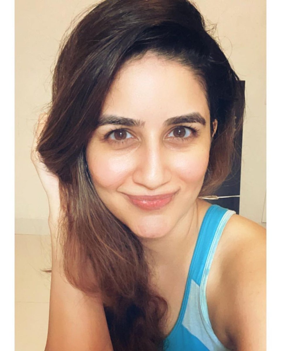 MarathiStars's tweet photo. अभिनेत्री वैदही परशुरामी 😍
.
.
.
.
@parashuramivaidehi   
#parashuramivaidehi #actress #marathiactress #marathi #beautiful #gorgeous #cute #marathiabhinetri #maharashtra_ig #marathi_ig #marathimulgi #marathigirls #marathistars https://t.co/Bl0BPMJVRi