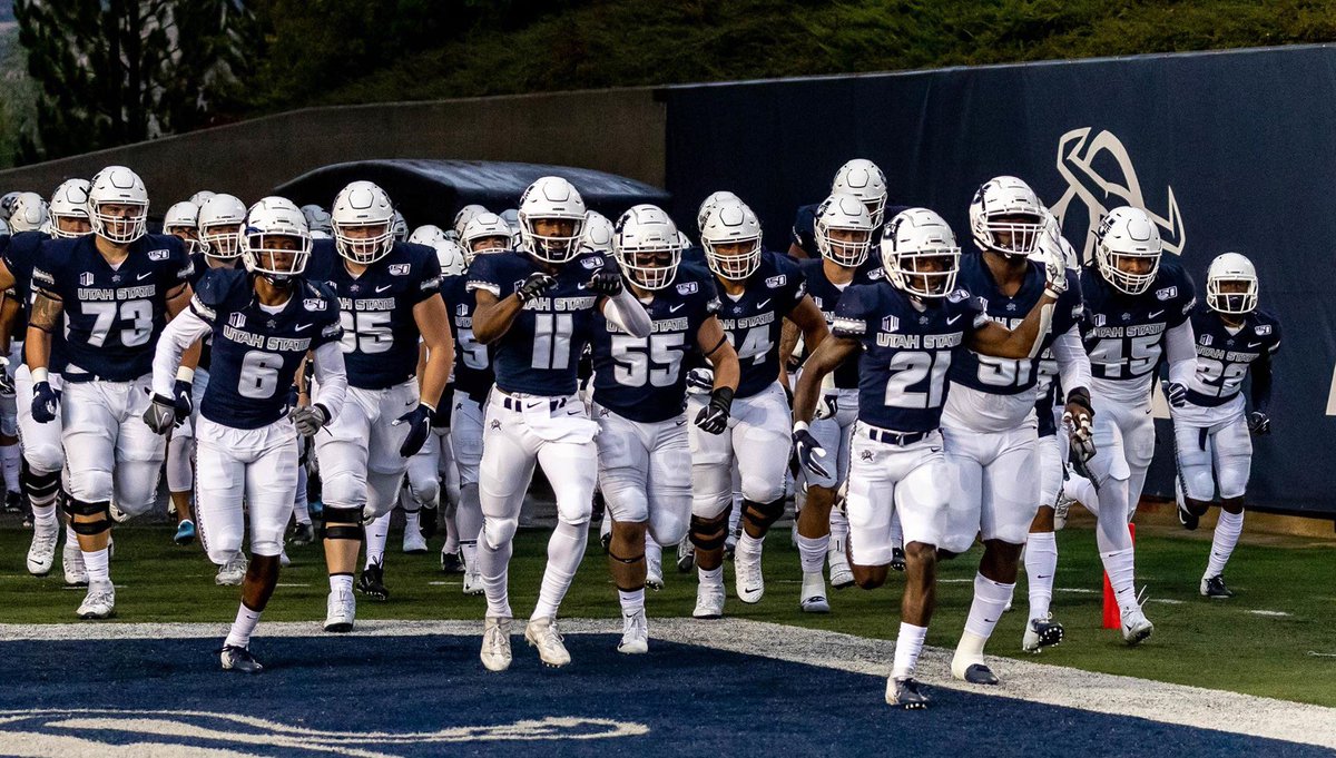 MalakiTaase99's tweet photo. I am very blessed to say that I have received an offer from Utah State University! #GoAggies #blessed @CoachLapuaho @USUFootball @JGermaine7 @MVToro_Football https://t.co/0H3BdRPalp