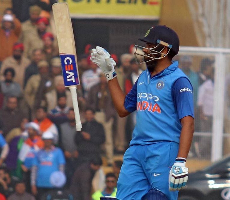rohittv_45's tweet photo. Fans Club for all Mumbai Indians Lovers.
Follow ➡️ @MIFansArmy 💙
We Are here to Connecting All Mumbai Indians Fans Every Where.
#MiFansArmy #OneFamily #mumbaiindians @ImRo45 #RohitSharma https://t.co/gkFkq2yB1h