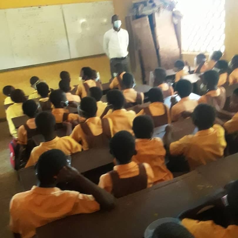 PantangCSR's tweet photo. Pantang CSR Reading Project Team spent quality time with students of Pantang Basic School during their Career Day. 
Always fun making impact. https://t.co/ql6FxwLthH