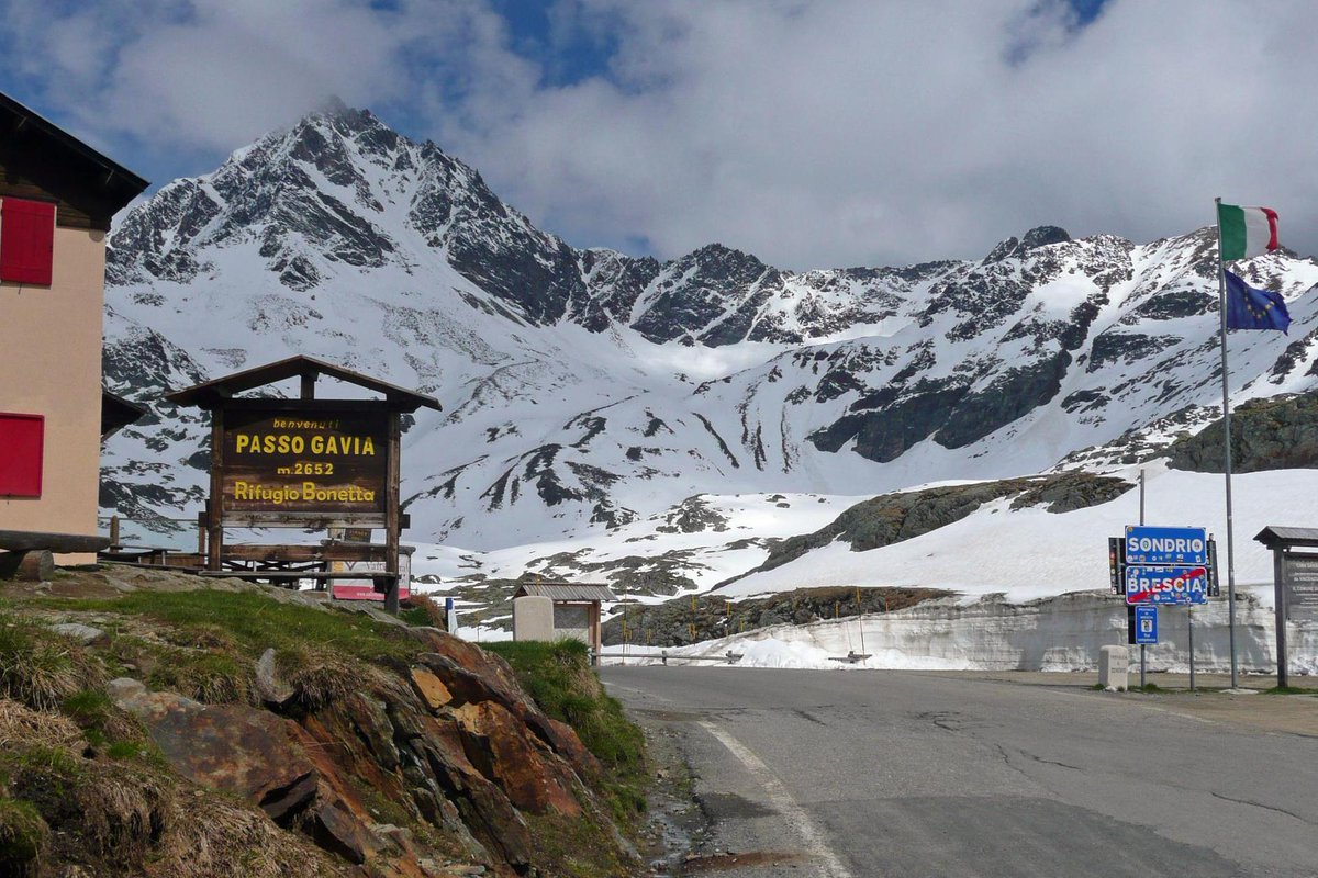 Perché il passo #Gavia ha due altitudini?
cicloweb.net/news/a-proposi…
<a href="/PL_PontediLegno/">Proloco Ponte di Legno Turismo - Infopoint</a>