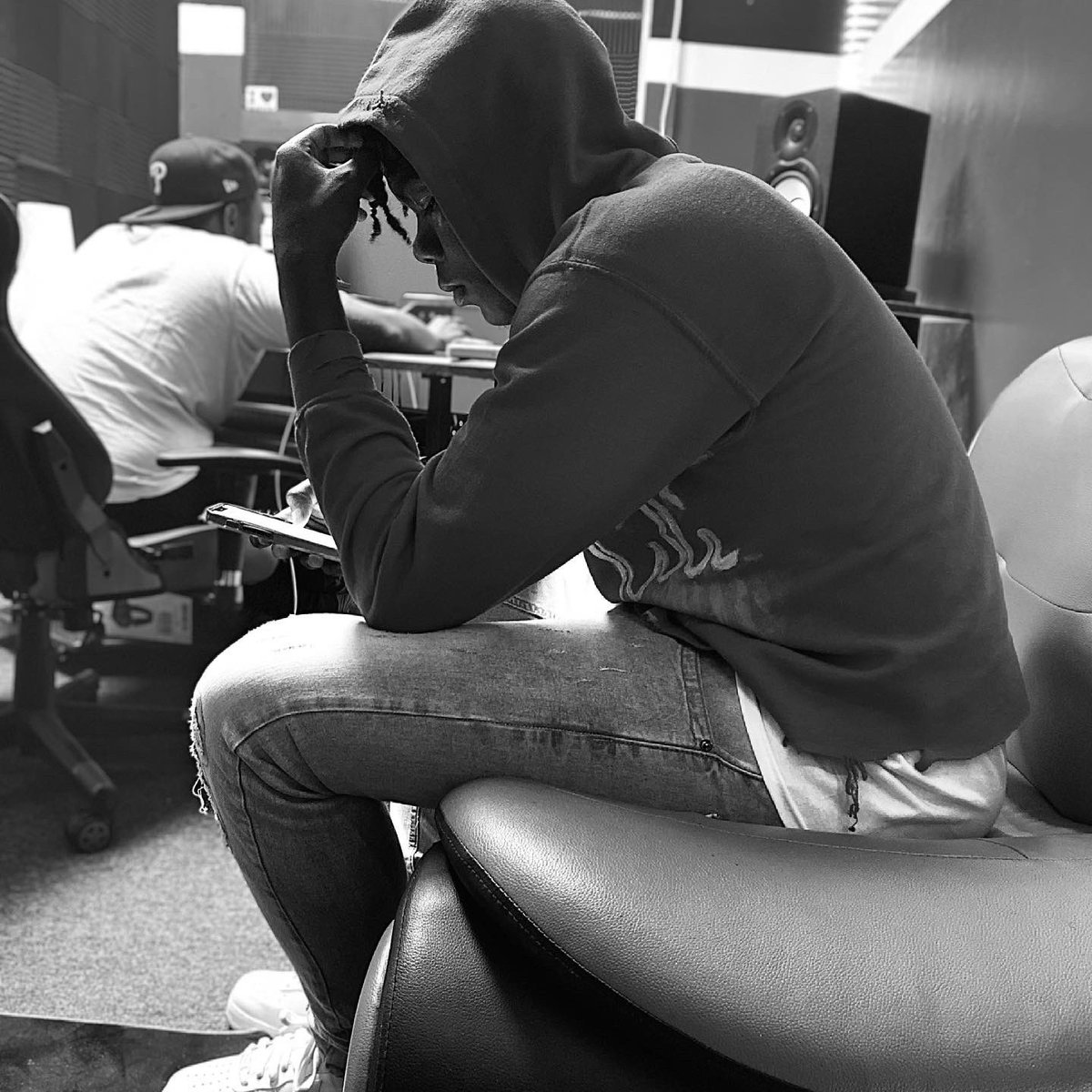 mel_mmd's tweet photo. Ready Fa Whatever🙅🏾‍♂️I’m Tryna Sco💫Lul Bítch It’s Game Time⏰💜 #FREEDRIQ #FREERYIN
LLJ LLR🕊 https://t.co/ckPgY0U2b2