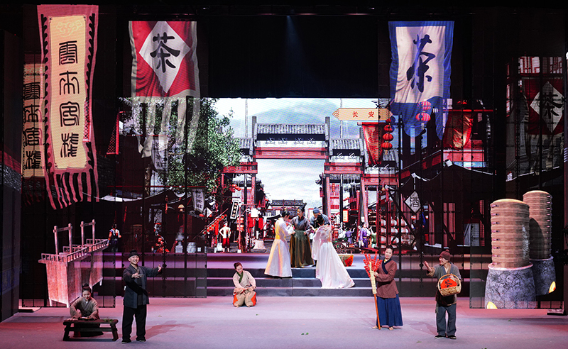 fujiantravel's tweet photo. "Tea Road: The World of The Leaf", a historic musical about tea, was staged last week in Anxi County, the Tea Capital in Fujian Province. The 90-minute performance tells a story about tea development and trade, which spans thousands of years, and won audiences' long applause. https://t.co/9fW8rQXmv7