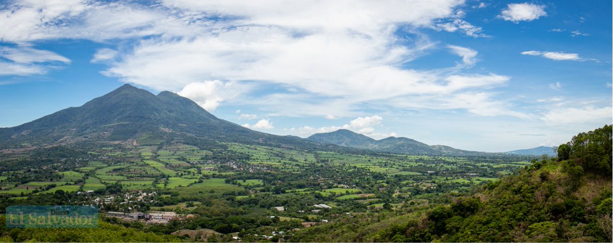 elsalvador's tweet photo. ¡Buen Día, #ElSalvador! El volcán #Chichontepec cuenta con una altitud máxima de 2,181 metros en una de sus cumbres. Mientras que la otra es una más plana, con una altitud de 2,105 metros sobre el nivel del mar. Lo que lo convierte en el segundo volcán más alto del país. F: DES. https://t.co/MyyFmP4Oxw