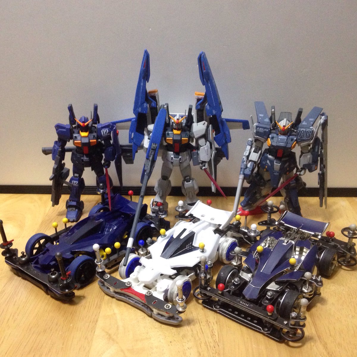 ComKiyoharu's tweet photo. Back to Instagram/Comkiyoharu 2016/05/21 MyFavoriteToyz
#Avantemk2&amp; #Gundammk2
ADC cup惨敗(^^;;
mk2改めmk3VersionUp使用で行きます
#supergundam #fullarmorgundam #gdefenser #mini4wd #gundam #mobilesuit #ガンダムmk2 #ミニ四駆 #スーパーガンダム #フルアーマーガンダム #機動戦士ガンダム https://t.co/TT9g5ooLMQ