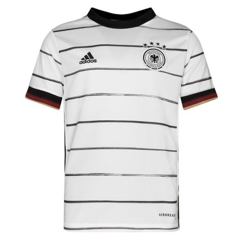 Storkamp i kveld når 🇫🇷 Frankrike møter Tyskland 🇩🇪

✅ Følg oss
✅ Retweet 🔁
✅ Hvilken spiller scorer kampens første mål?

Ingen mål er også lov å svare. Kommenter også om du ønsker Frankrike- eller Tyskland-drakt 🥳

Frist 21:00! ⚽️

#EURO2020  #FRA #GER