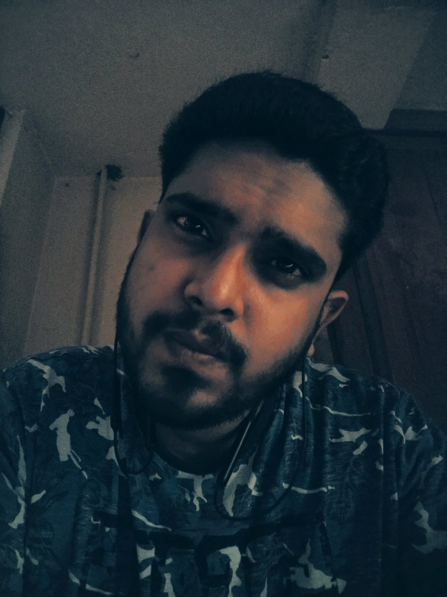 iampaamaran's tweet photo. Finally done with my two months bad-ass beard 🧔.
#beardtwitter
#beardlesstwitter https://t.co/iPHjiS1x7l