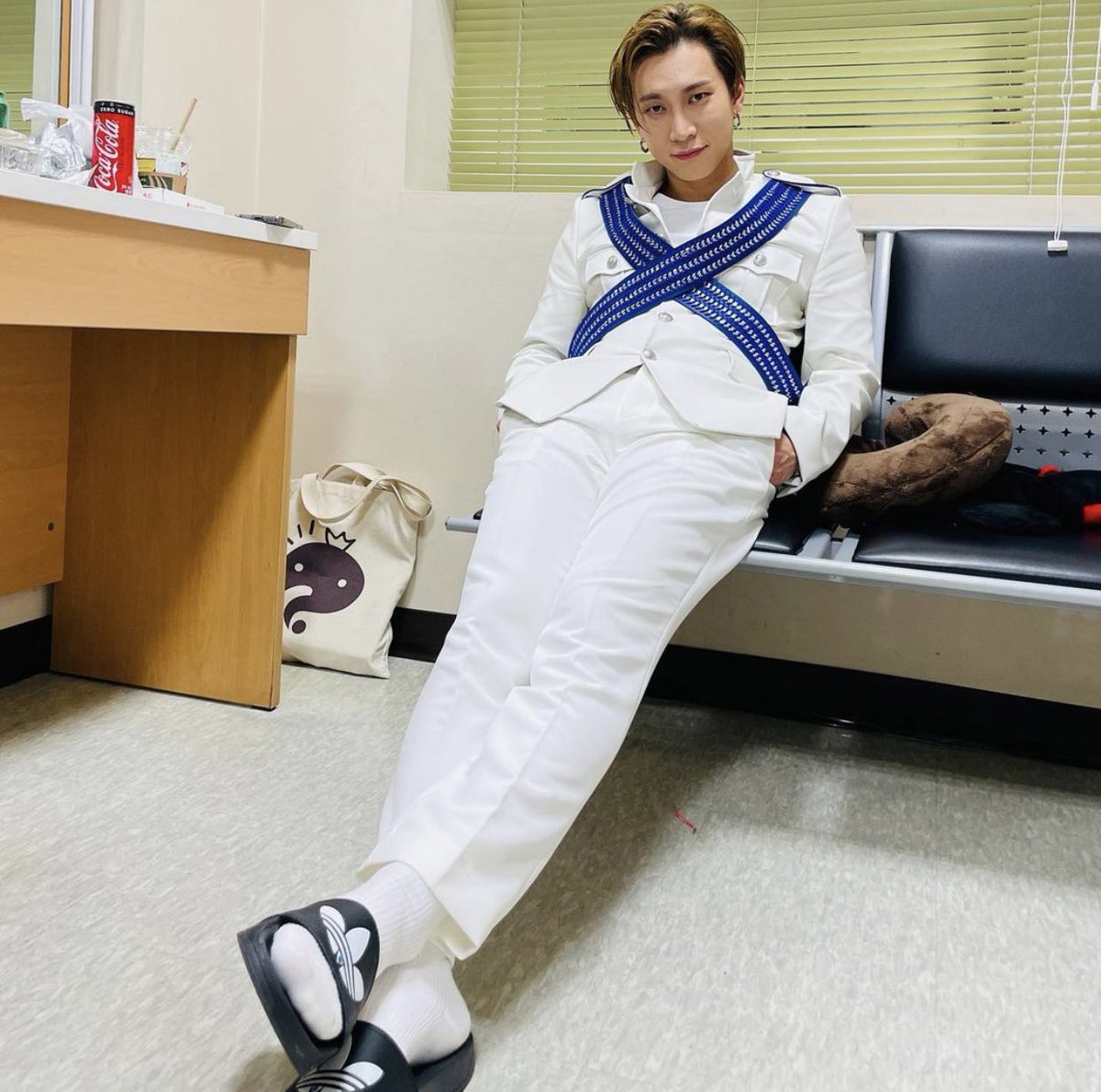 cpaghettiyook's tweet image. eunkwang said ✨time to cleanse✨