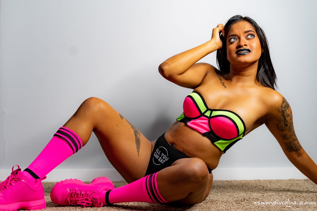 Stripclubexperi's tweet photo. It's the last night tonight, to see the super @xsamsinghx performing live at #LuxxxShowgirls in #Peoria #Illinois.
#FeatureEnterainer #SamSingh #StripClubExperience
Details of Feature Entertainers appearing at USA strip clubs are listed on our website: https://t.co/gNYKQ6k61N https://t.co/IXFu5cCmCV