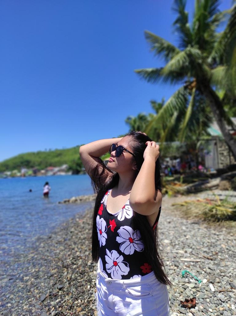 calendarsss's tweet photo. time wasted at the beach is time well spent💖 https://t.co/4NuFKdK792