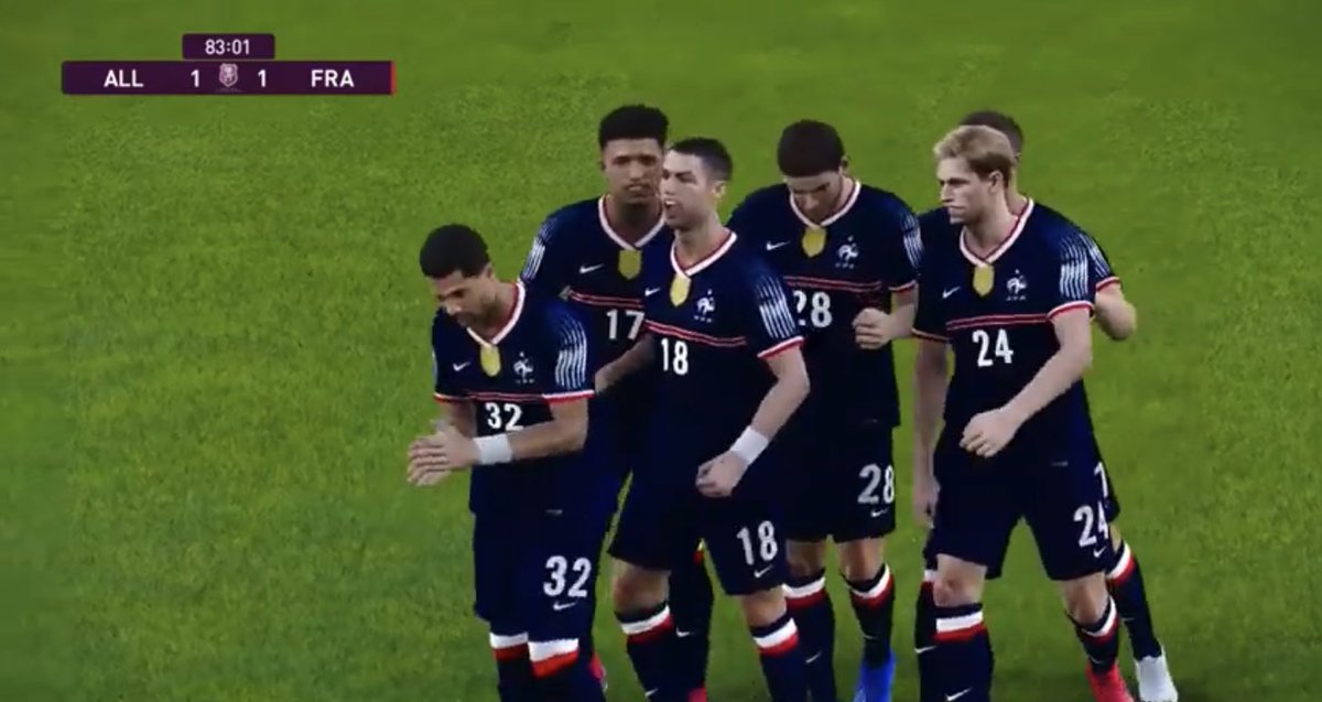 Très beau match de nos bleus aujourd’hui, 1-1 dans cette rencontre amicale 🆚 <a href="/MannschaftRP/">MANNSCHAFT 2.0</a> ! C’était également le dernier match pour <a href="/ChatFantome1/">Chat Fantôme 🐈</a> MERCI POUR TOUT et à jamais bleu. 🇫🇷