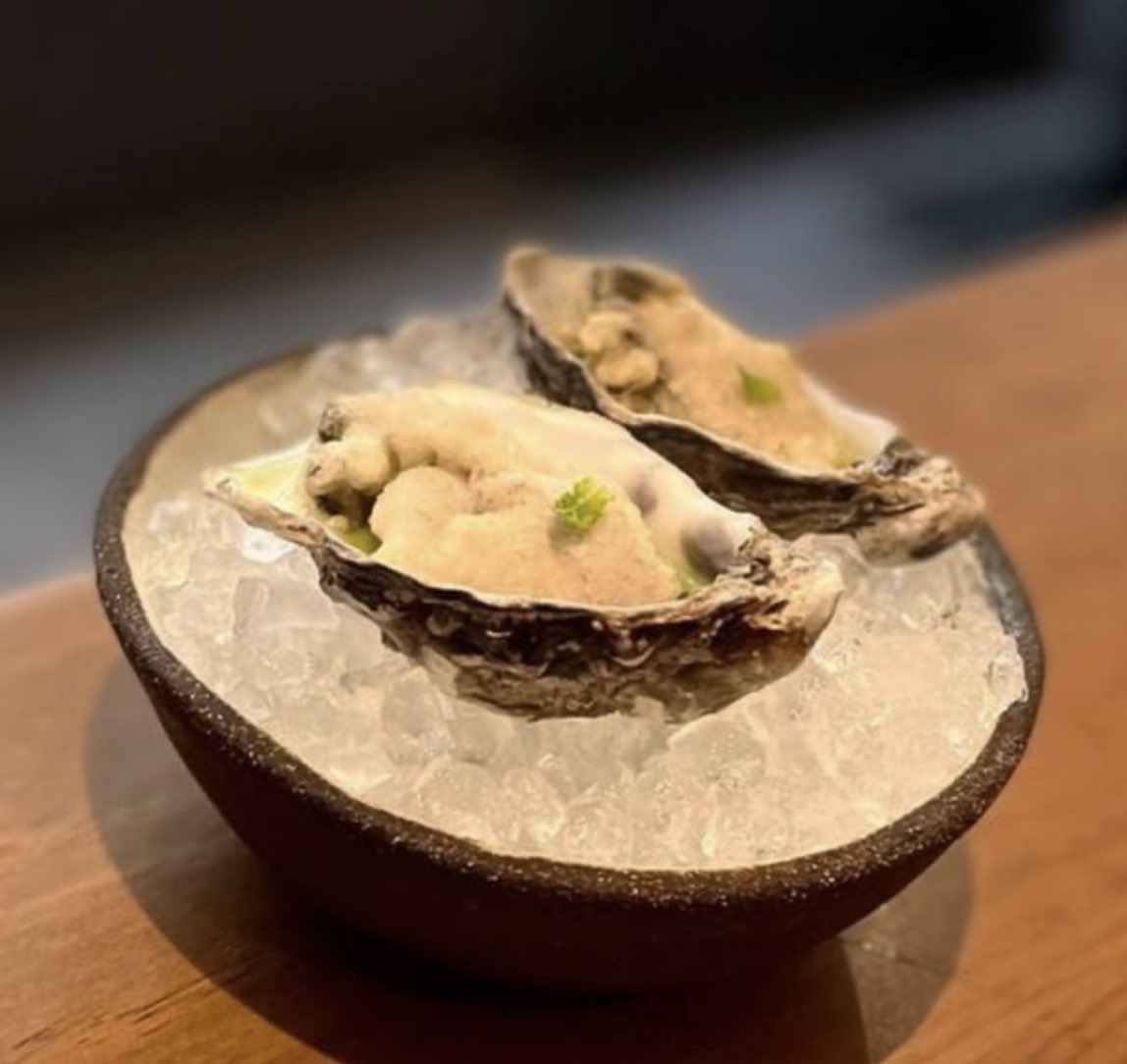 Para empezar unas ostras en tempura #kaki #producto #calidad #top #sushilocura🔪🌶🐟 #amazing #igers #foodie #gastro #tastyfood #yummyfood #Madrid 📸 <a href="/platunique/">Platunique</a>