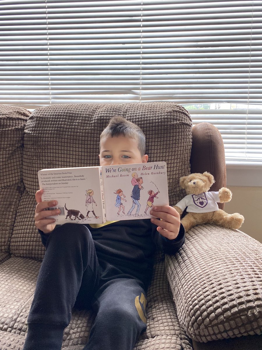 Biolgurl's tweet image. We’re Going on a Bear Hunt @Wester_Cleddens transition activity #Primary1transition #teddywester