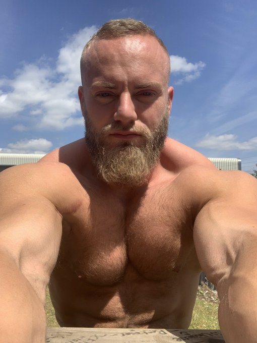 Feeling freshhhhhh https://t.co/JOwgqbFkkx https://t.co/L9PTaRgHWP<a href="/tag/8weeks"class="tags"><span>#8weeks</span></a>