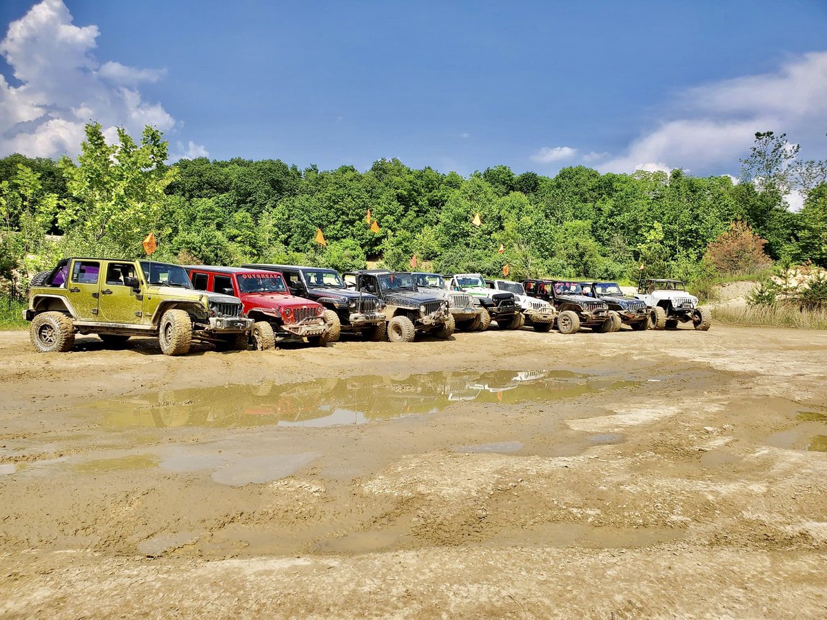 kkluesner's tweet photo. Took #MrGrinch to the @BadlandsOffRoad in Attica over the weekend (first time #Jeep off-roading) all I can say is WOW 🤩20+ years of riding quads— this takes the FUN to a whole new level 🙌🏻☀️🪨🤘🏻#royaltyjeeps @2fingeredsocie1 #JeepLife #jeepnation #gotmud #jeeplove #getdirty https://t.co/kTmuKgkEOR