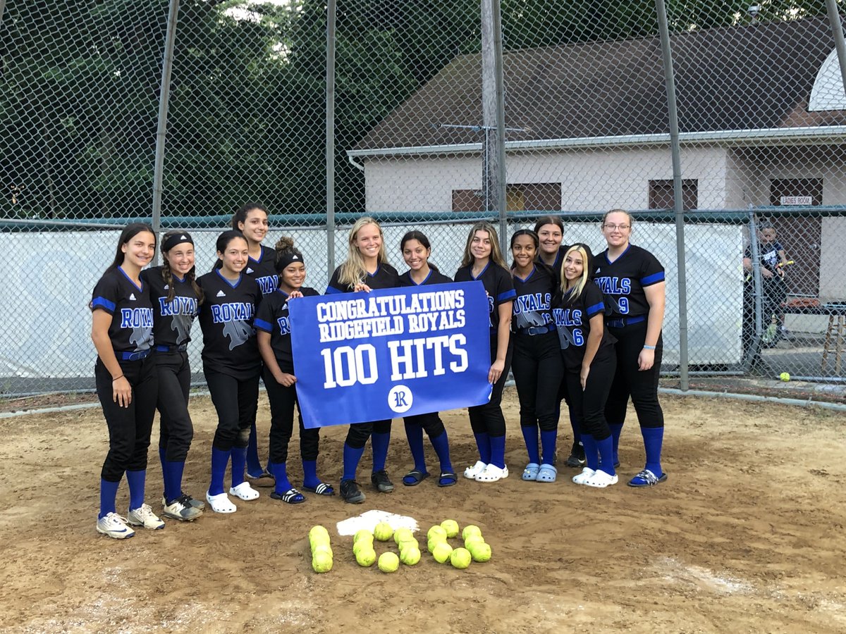 _rmhsathletics_'s tweet photo. Congratulations to senior Ashley Kuiken for collecting her 100th hit!!! Great job!
Go Royals!!! #100hitclub https://t.co/6m0L8UWK2t