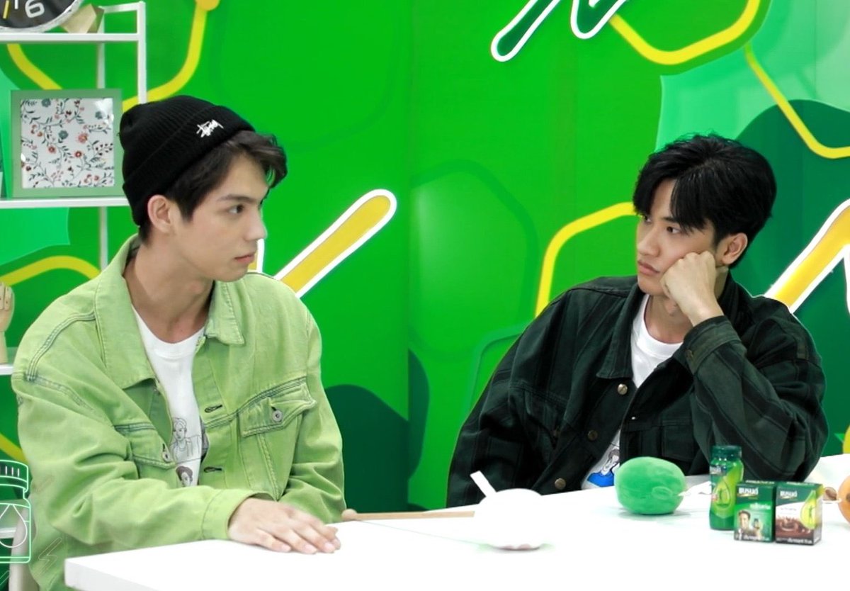 tiedyebright's tweet photo. tay thinking about how he made his hairstylist do the BEST hairstyle on him bec he will sit next to bright only for bright to wear a beanie but still look better than him 😭😭😭 I LOVE MY BOYS 
#taybright #brighttay @Tawan_V @bbrightvc https://t.co/jAKrrpjbIR