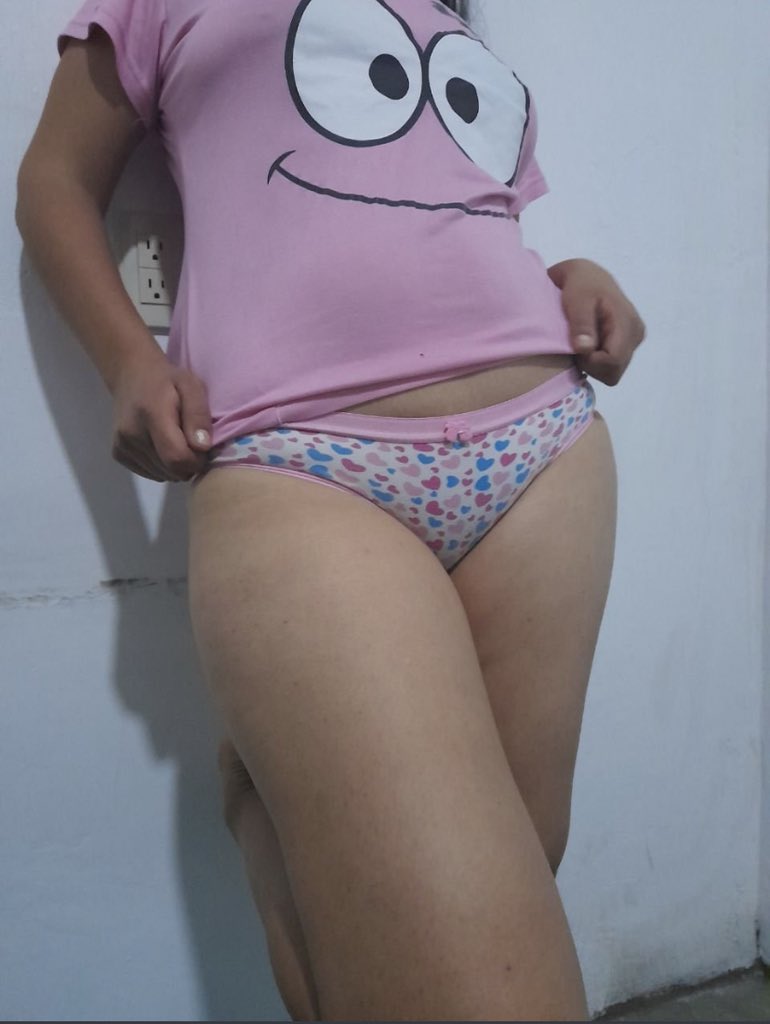 Tek erkeklerede herzaman kapımız açık 🥰🙈 Tek Erkek varsa yaş yazsın mesaj atıcam 💝💝💋