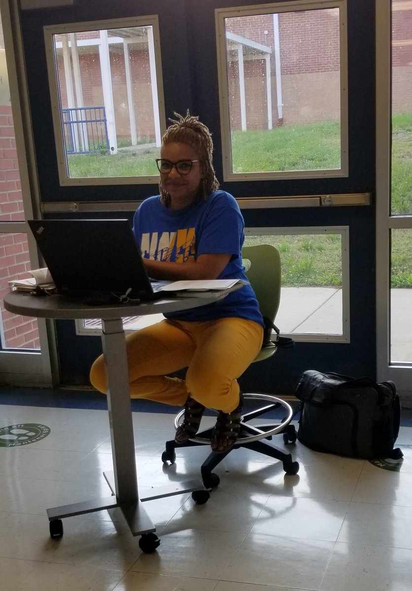 PinkAnthonyLisa's tweet photo. Mrs. McDowell is ready for the summer campers.   
Good morning everyone!!! https://t.co/XxGM5ommQx