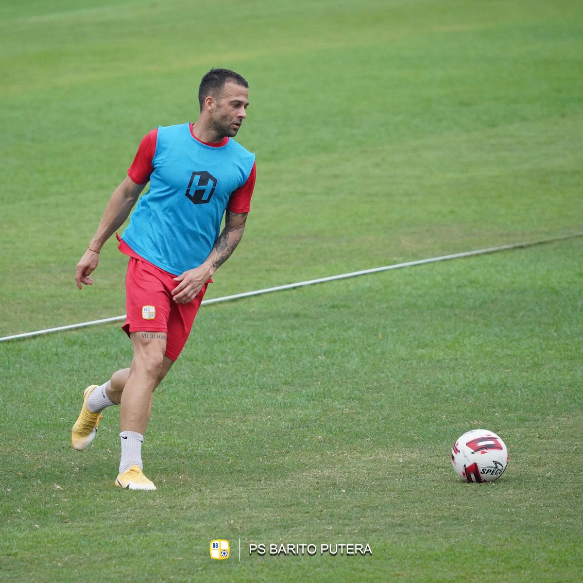 Aleksandar Rakić sudah bergabung untuk berlatih bersama tim.

#BaritoPutera
#PrideofBanua
#LaskarAntasari