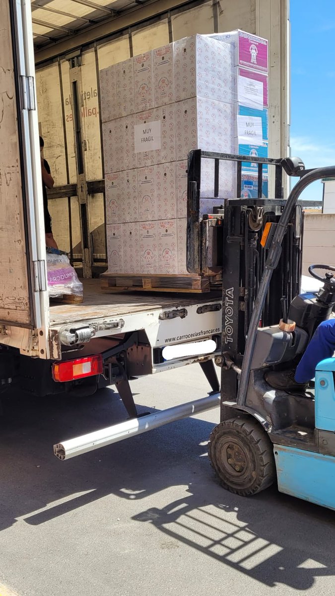 ➡️ Distribuidores "El Moreno" se une a la familia de "El Tío de las Papas" para repartir nuestras sabrosas y crujientes #patatas en #Teruel (Aragón).

¡#Turolenses, ya tenéis nuestras patatas por allí para disfrutarlas en los mejores momentos!

#simplementepapasfritas