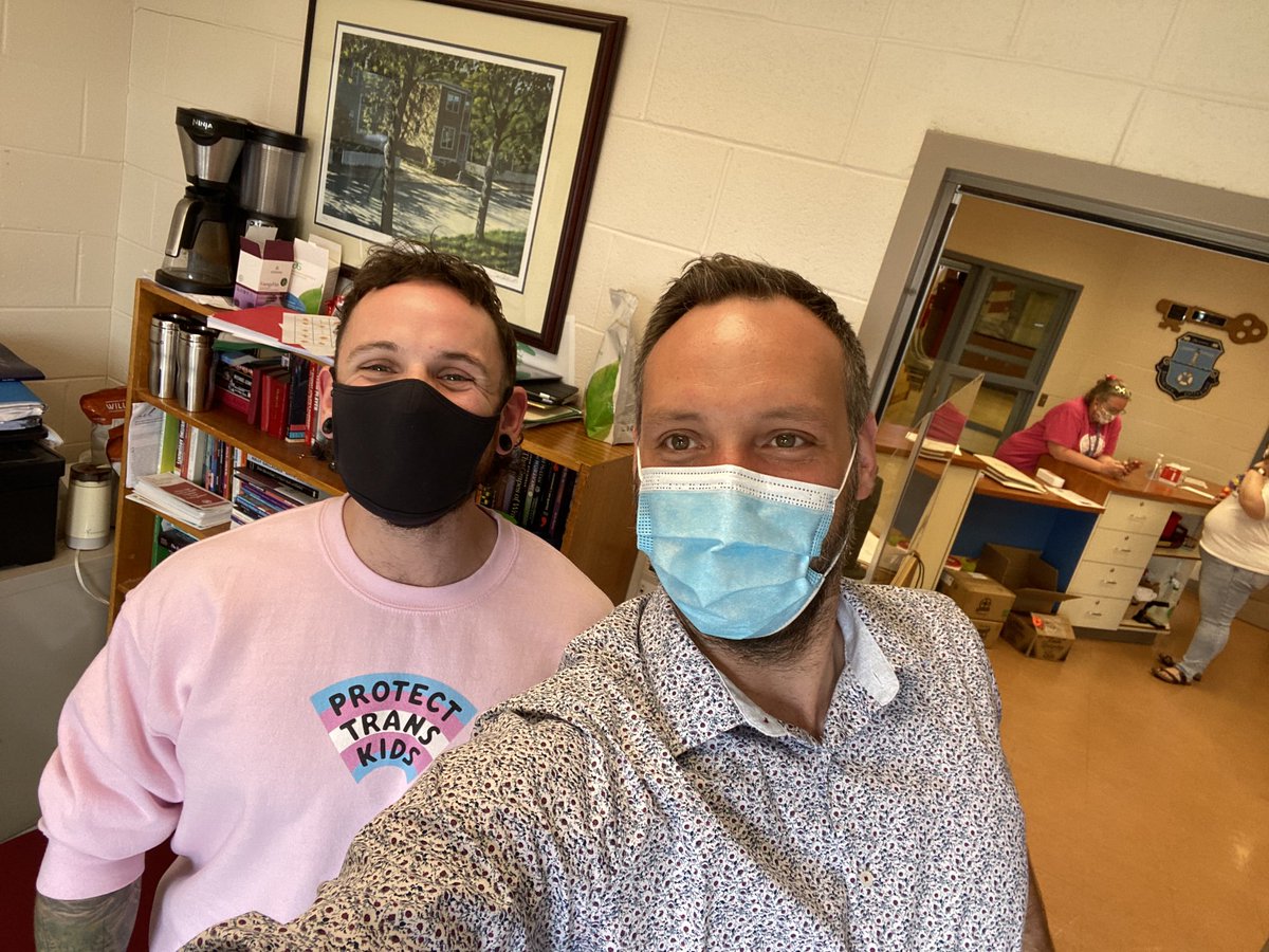 Mr_JESaxby's tweet photo. Here with the great and powerful Dane Woodland! @BaccalieuSchool is celebrating its first ever Pride Day celebrating the 2SLGBTQIA+ community and making our communities more inclusive! #baccaPRIDE #Pride365NL https://t.co/cbXlrTIwmL
