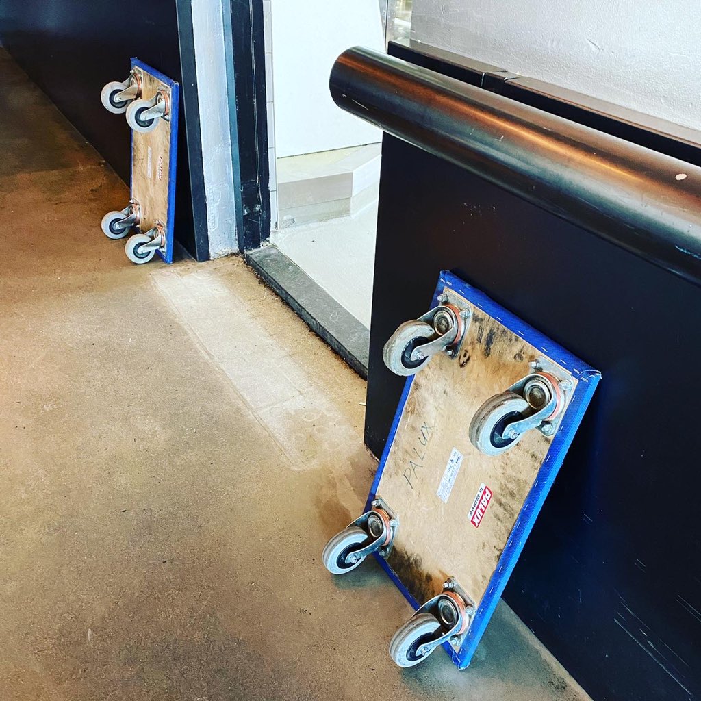 Paluxnl's tweet photo. We zijn begonnen met het demonteren van de oude gaskeuken bij Volkshotel in Amsterdam. Binnenkort komt hier de nieuwe Palux Hybride FunctionLine keuken op maat … 

#vanhetgasaf #hybride #keukens #palux #volkshotelamsterdam https://t.co/eaUMxoDbWZ
