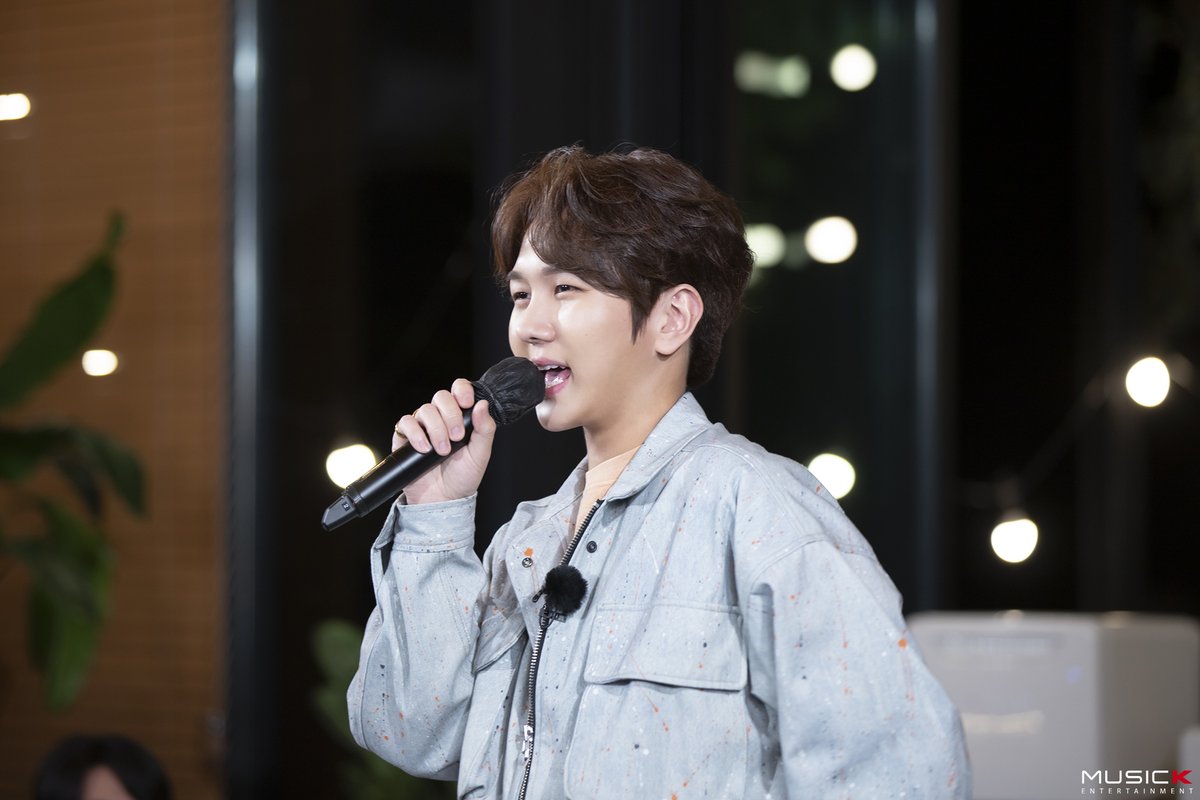 [#김수찬] 📸 미모로 내 심장을 쿡쿡 ☞ ☜ 프린수찬의 '전국방방쿡쿡' 비하인드! 네이버 포스트가 공개되었습니다 '◡'

🔗 naver.me/5jADQM6t