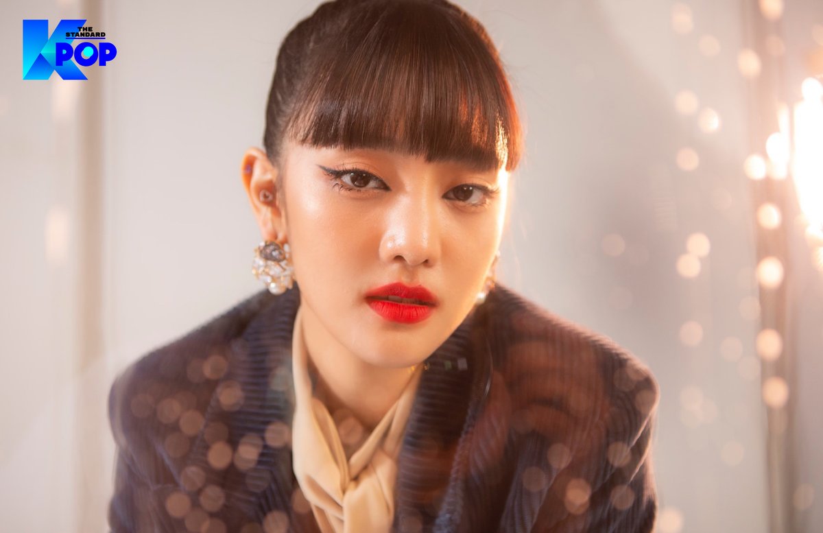 TheStandardPOP's tweet photo. ค่ำนี้มาดูกันว่า มินนี่-ณิชา ยนตรรักษ์ สมาชิกสาวไทยจากวง (G)I-DLE เกิร์ลกรุ๊ป K-Pop มีอะไรที่อยากจะบอกแฟนเพลงชาวไทยบ้าง เตรียมพบกับบทสัมภาษณ์พิเศษของเธอได้ที่นี่เวลา 19.00 น.

เรื่อง: ฤกษ์ระพี โสภณ
ภาพ: สลัก แก้วเชื้อ 

#MINNIE #GIDLE #มินนี่ #KPOP 
#Girlgroup #THESTANDARDPOP https://t.co/puj4nvnhJX