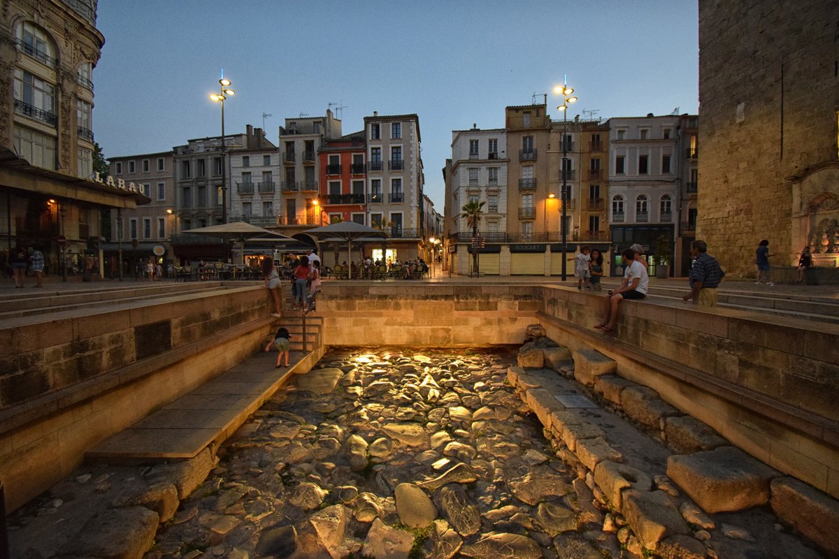 Sous nos pieds le Passé. La Via Domitia à Narbonne.

san-photo.heraut.eu/picture.php?/6…

#photo #travailperso #mywork #CCBYNC #Narbonne #Aude #Occitanie #France #archéologie #vestige #Histoire #ViaDomitia #monument #urbain #nocturne #grandangle #streetphotography