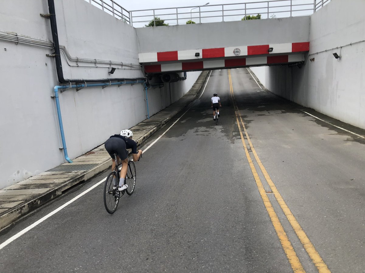 kotaro_ikawa's tweet photo. 友達の家にベーコン https://t.co/ICE31JonA5