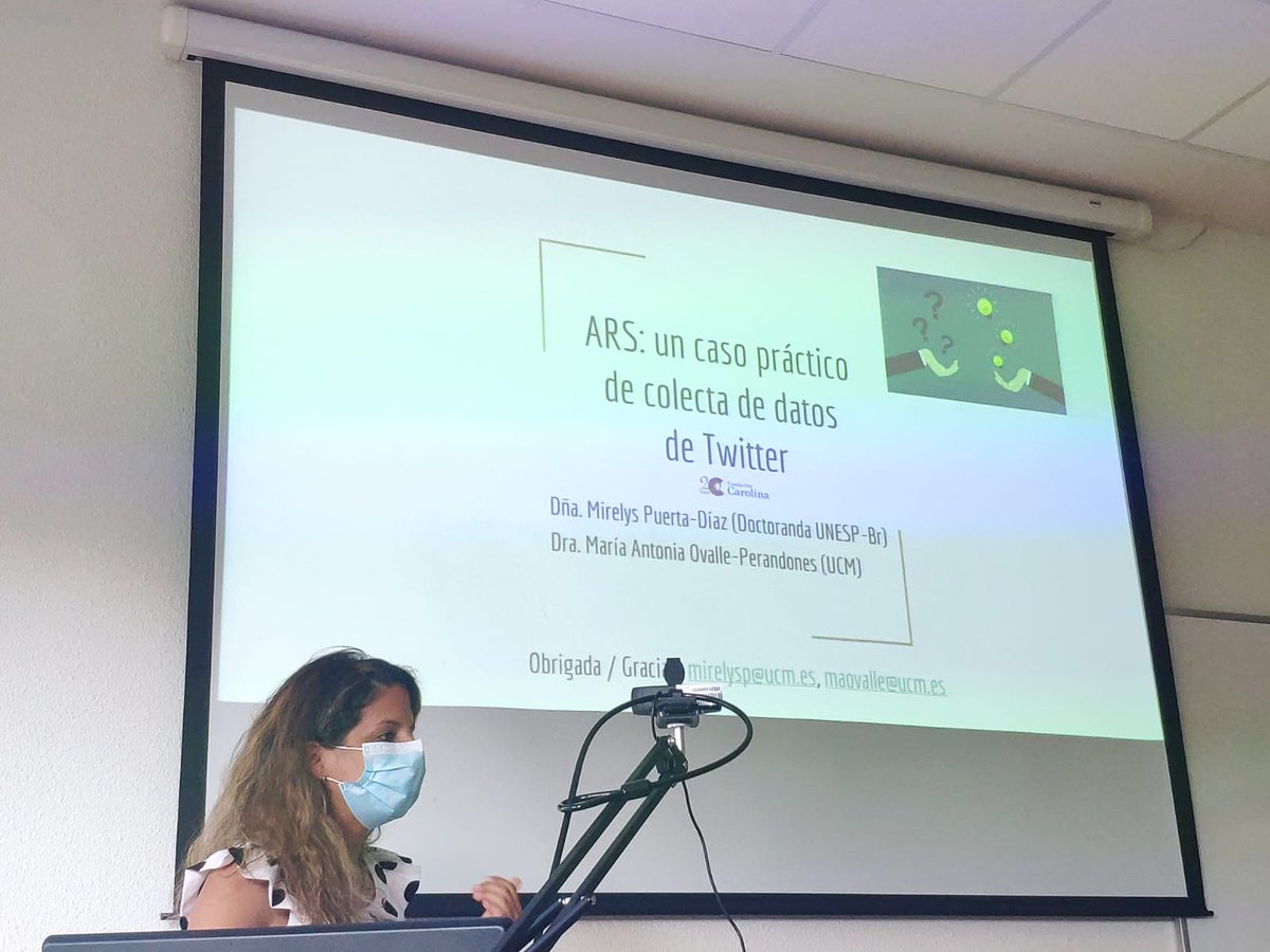 mirelys_puerta's tweet photo. Compartiendo buenas prácticas de #TwitterDataMining para el Análisis de Redes Sociales en la Facultad de #CienciasdelaDocumentación @unicomplutense. Gracias a la @Red_Carolina por el apoyo en el intercambio académico .#becariacarolina #escueladedoctorado #socialnetworkanalysis https://t.co/I2Id2IgS1J