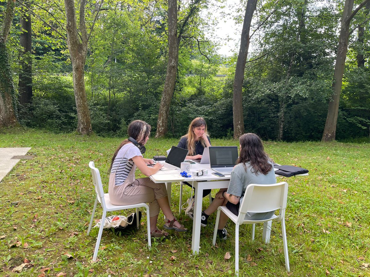 EstudiosMeliton's tweet photo. Finalizado el taller "Filmando en Navarra con Isabel Coixet". Qué placer conocer a tantas personas maravillosas. Gracias por todo lo que nos habéis dado y enseñado. Nos vemos pronto ❤️ https://t.co/VRa78mT7Gv