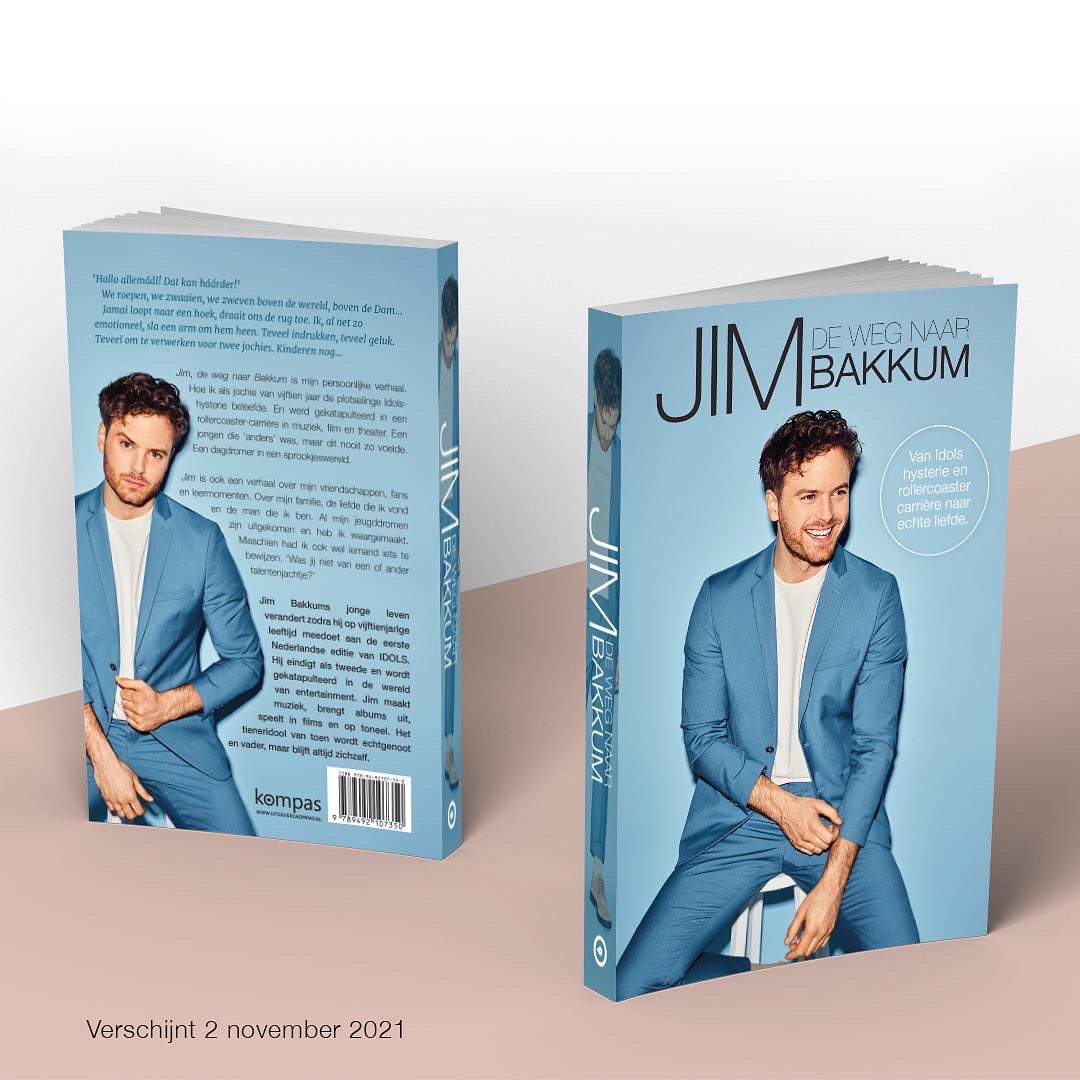 2 november 2021; JIM; De Weg Naar Bakkum. Sprakeloos dat dit echt gaat gebeuren. Mijn mooie, bizarre levensweg in boekvorm. Je kunt ‘m alvast bestellen via uitgeverijkompas.nl/product/jim-de… ❤️❤️❤️