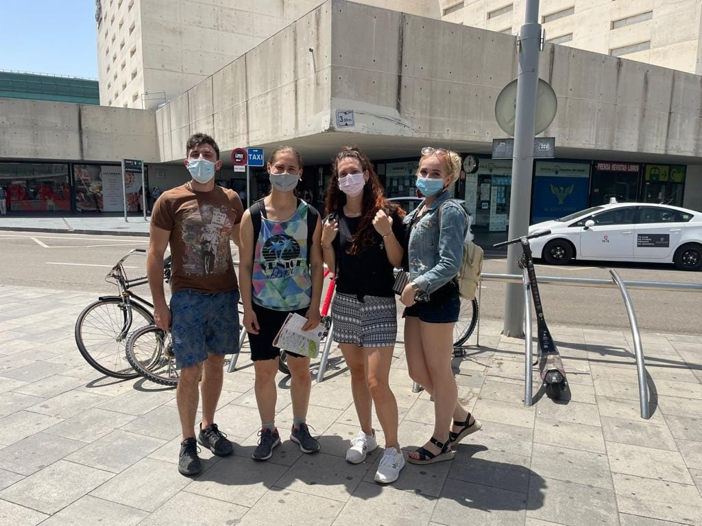 ASAPMEAragon's tweet photo. 📣📣Damos la bienvenida a los voluntarios que hasta Julio van a participar en nuestras actividades 😍😍
Gracias al Cuerpo Europeo de Solidaridad @VoluntariosEU por esta gran iniciativa
❤🧠❤
#voluntariado #voluntariadoeuropeo #psicologia #salud #juntos #verano #juntos https://t.co/85FR8mi2Mi